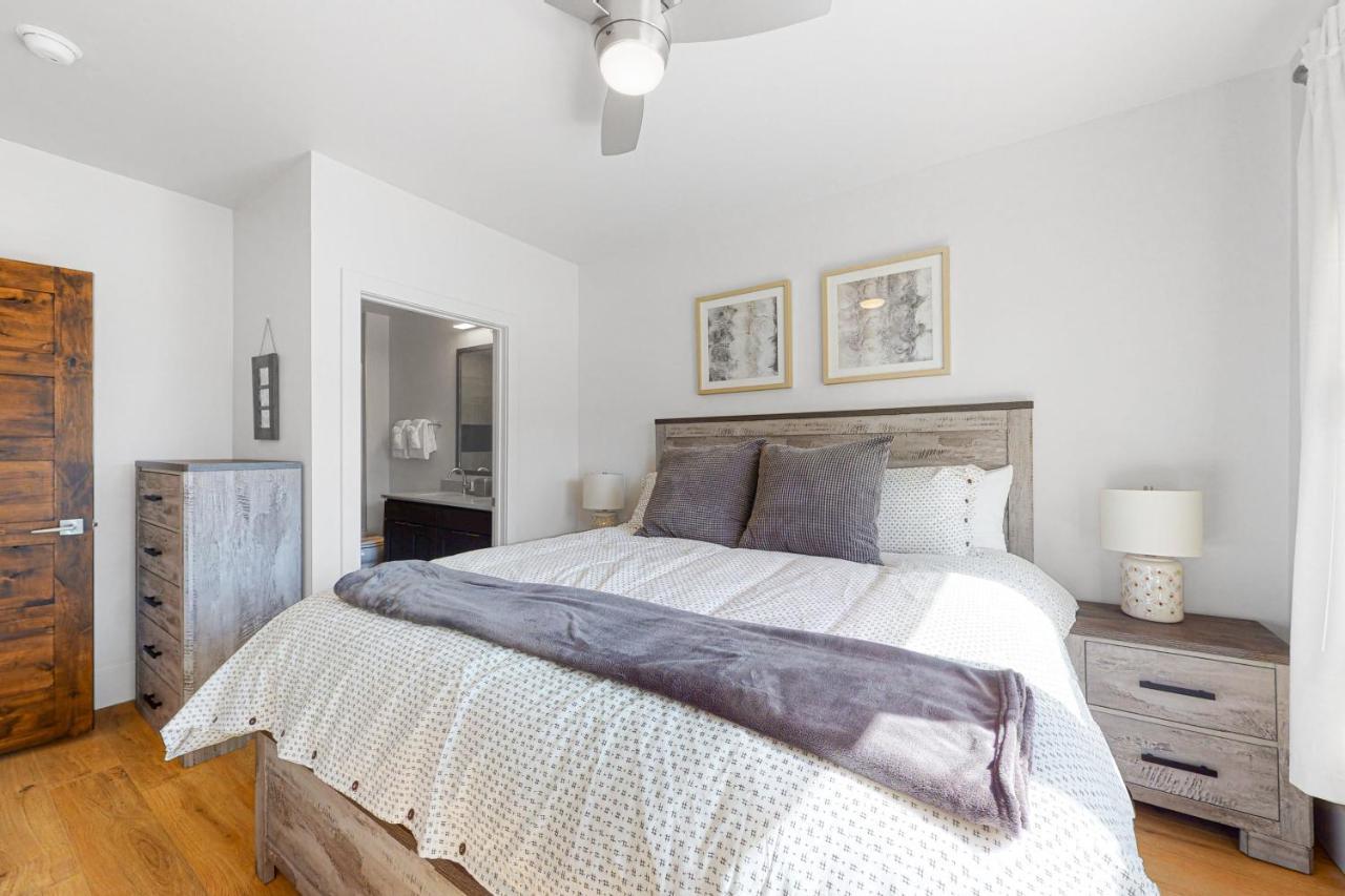 Blue River Flats Condos ซิลเวอร์ธอร์น ภายนอก รูปภาพ
