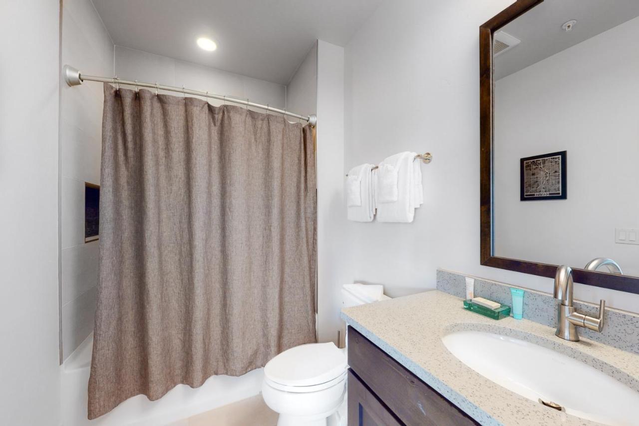 Blue River Flats Condos ซิลเวอร์ธอร์น ภายนอก รูปภาพ