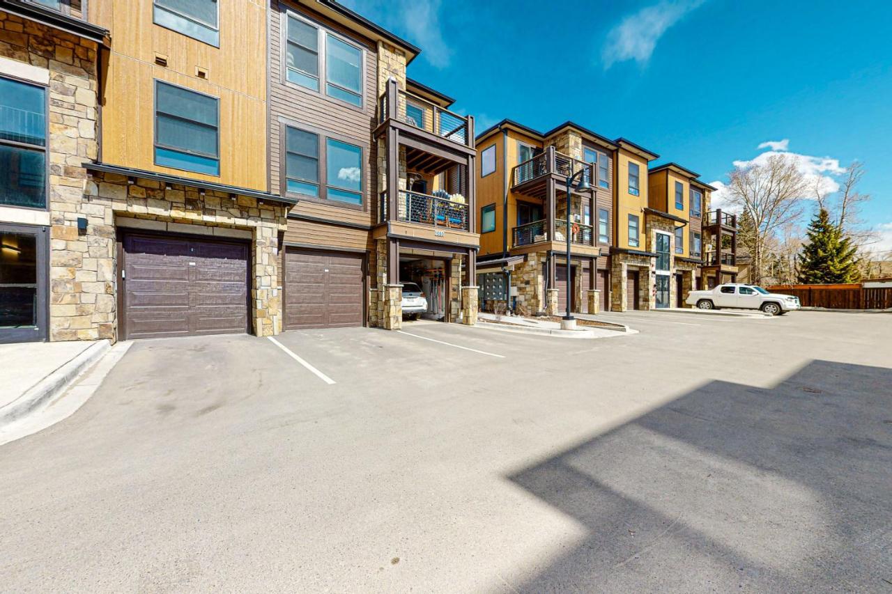 Blue River Flats Condos ซิลเวอร์ธอร์น ภายนอก รูปภาพ
